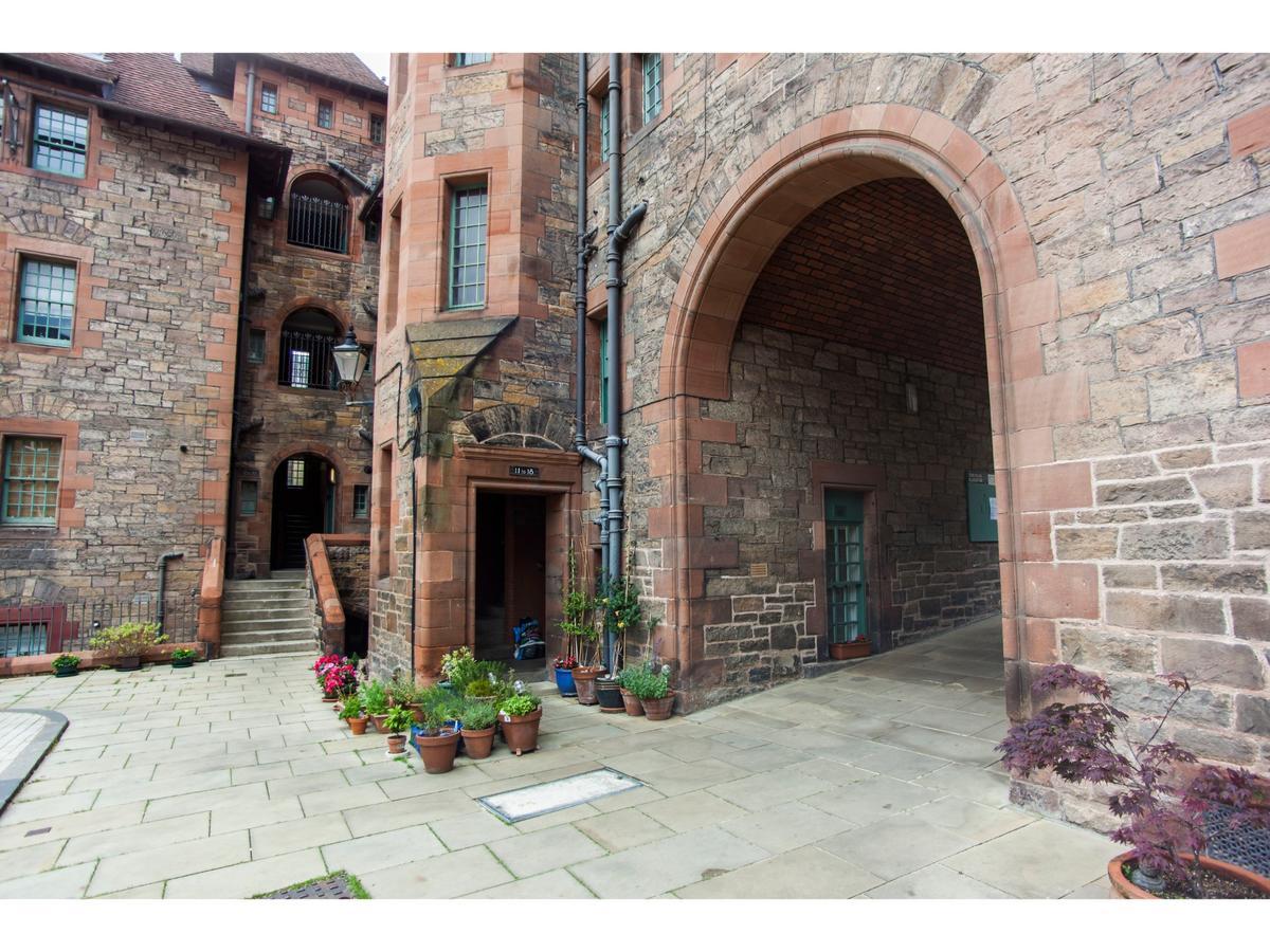 Historic Dean Village Treasure, Sleeps 4 Edinburgh Exterior foto