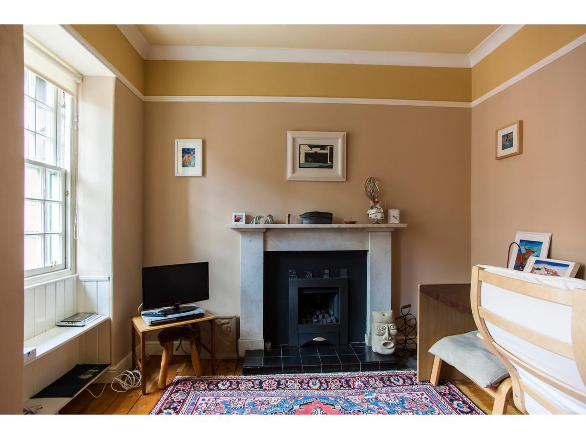 Historic Dean Village Treasure, Sleeps 4 Edinburgh Exterior foto