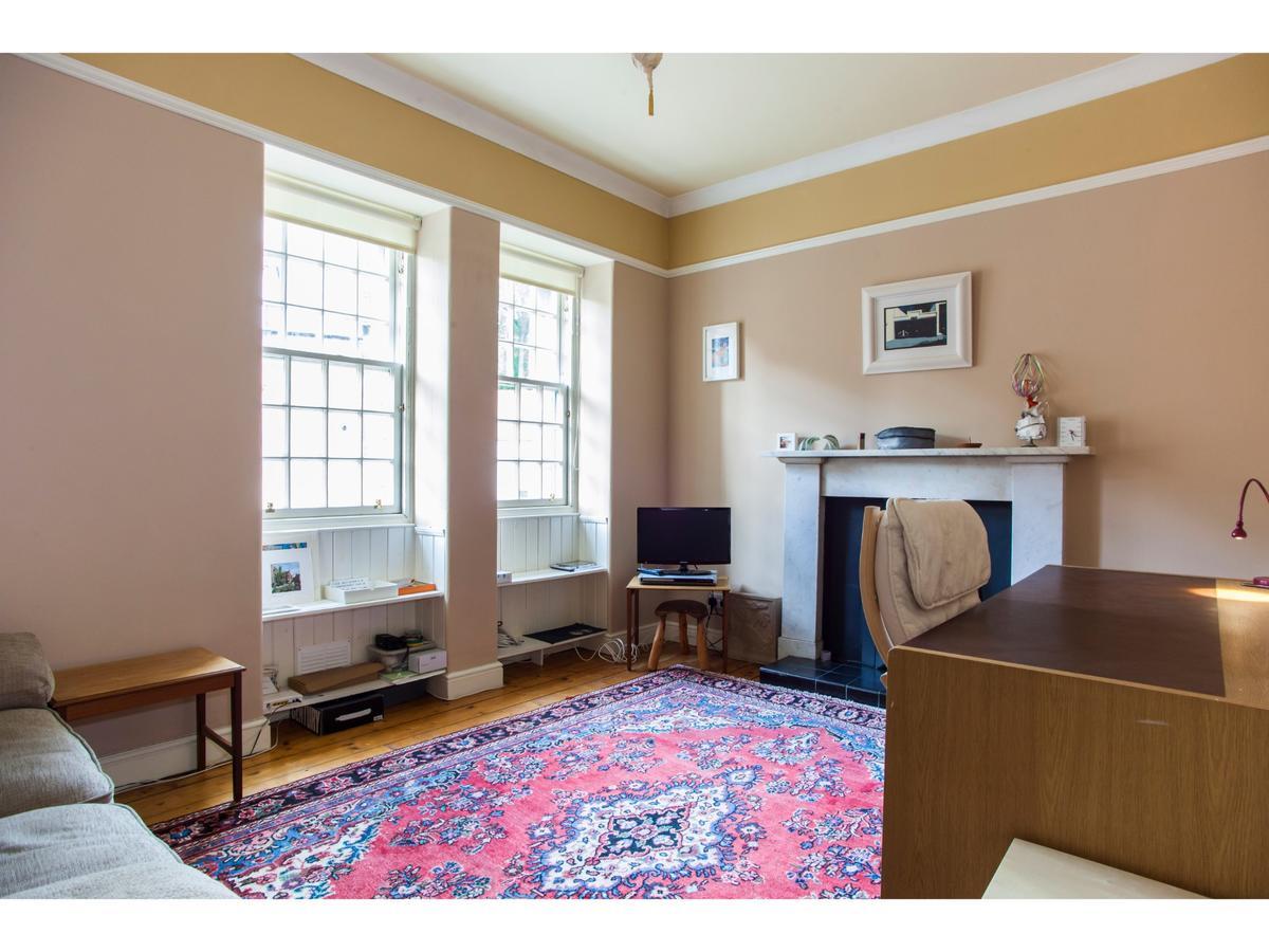 Historic Dean Village Treasure, Sleeps 4 Edinburgh Exterior foto